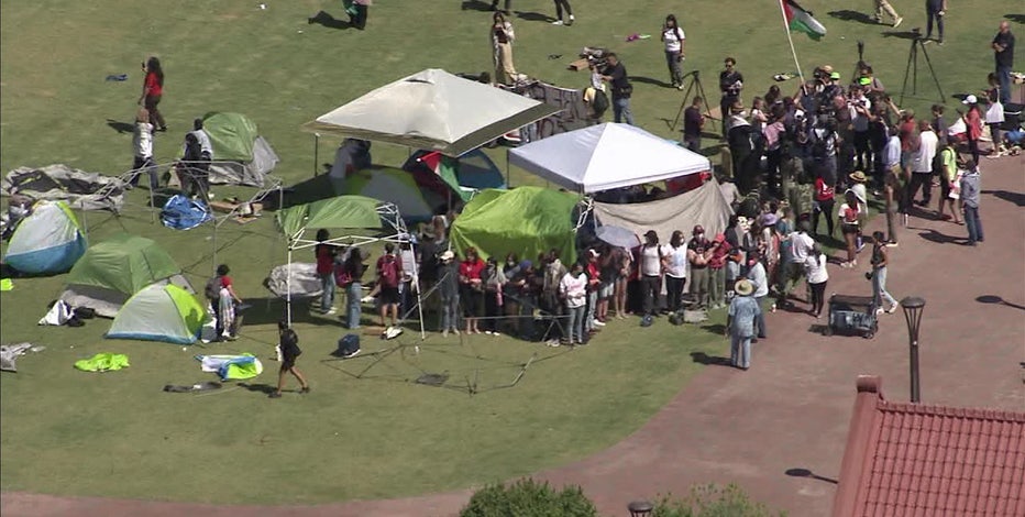 Pro-Palestinian protesters gather on Arizona State University's Tempe campus