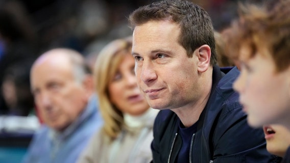 Suns owner Mat Ishbia says franchise is doing ‘excellent.’ He’s quiet on coach Frank Vogel’s future