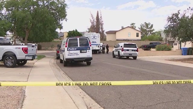 2 people found dead inside Phoenix home
