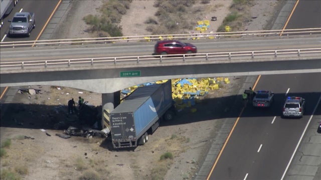 Apparent Amazon truck tire blowout near Tonopah kills 2 people