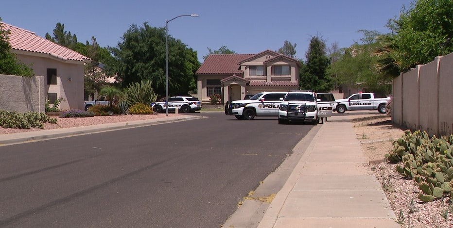 Domestic dispute suspect hospitalized following barricade inside Glendale home: PD