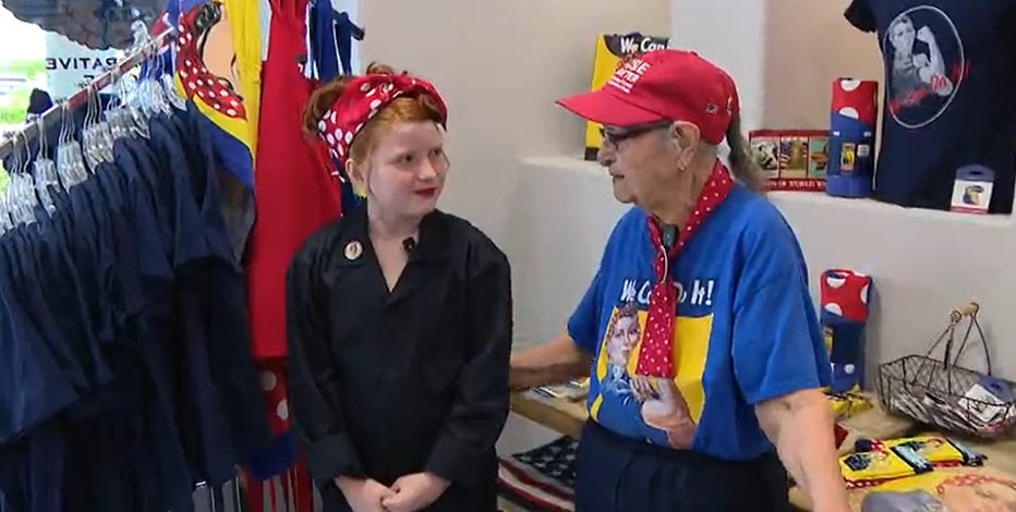10-year-old girl meets 100-year-old 'Rosie the Riveter' in Mesa