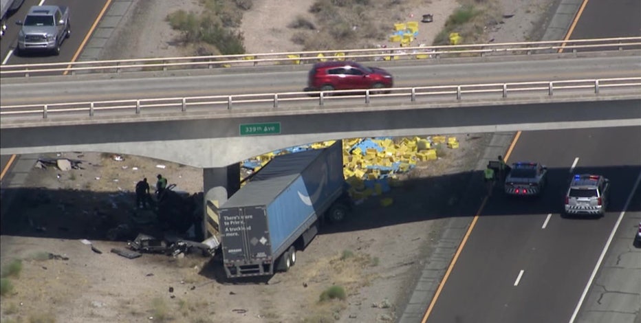 Apparent Amazon truck tire blowout near Tonopah kills 2 people