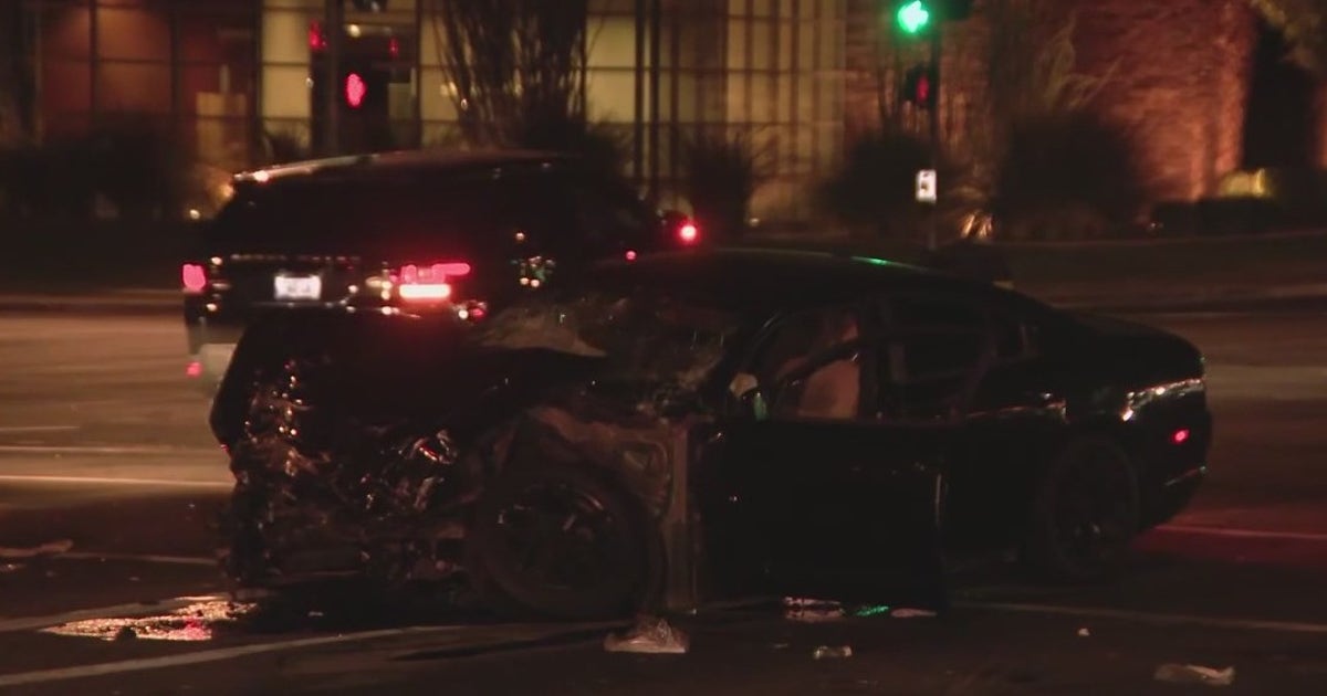 Crash in North Phoenix sends 3 to the hospital | FOX 10 Phoenix