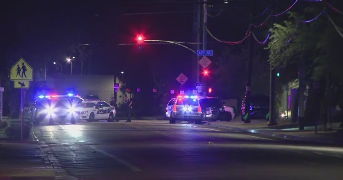 Phoenix shooting injures man; suspect still on the run | FOX 10 Phoenix