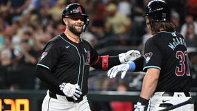 Walker, Diamondbacks strike early, rout White Sox 12-5