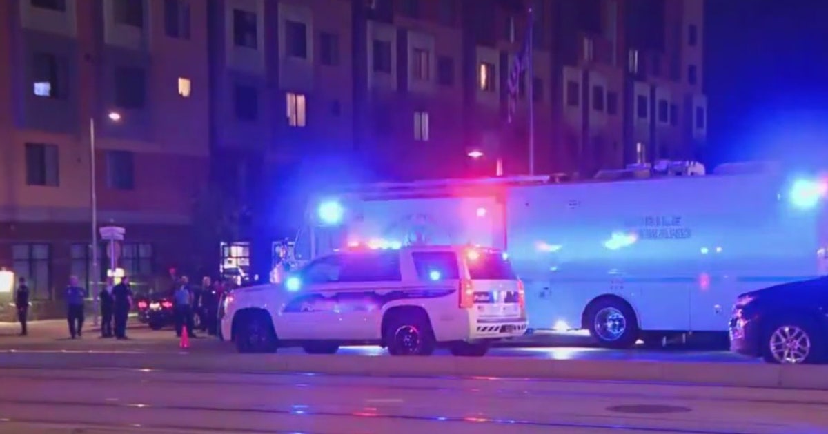 Man shot and killed, another man stabbed in Phoenix, PD says | FOX 10 ...