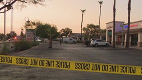 Man hurt in Chandler strip mall shooting