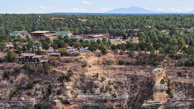 cf9b4cf6-bright angel trail