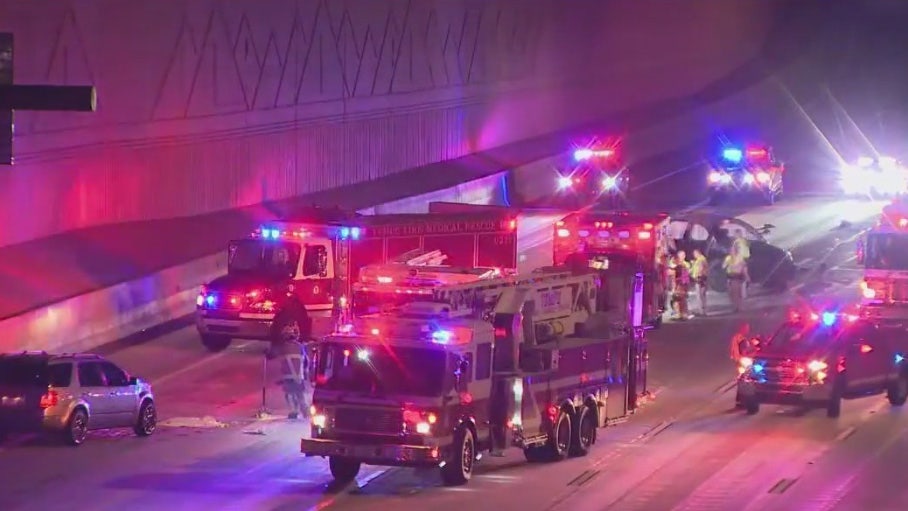 Bad crash on Loop 101; Trump rally in Glendale l Morning News Brief ...