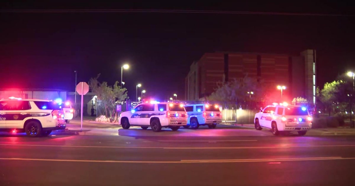2 men hospitalized after shooting and stabbing incident in Phoenix ...