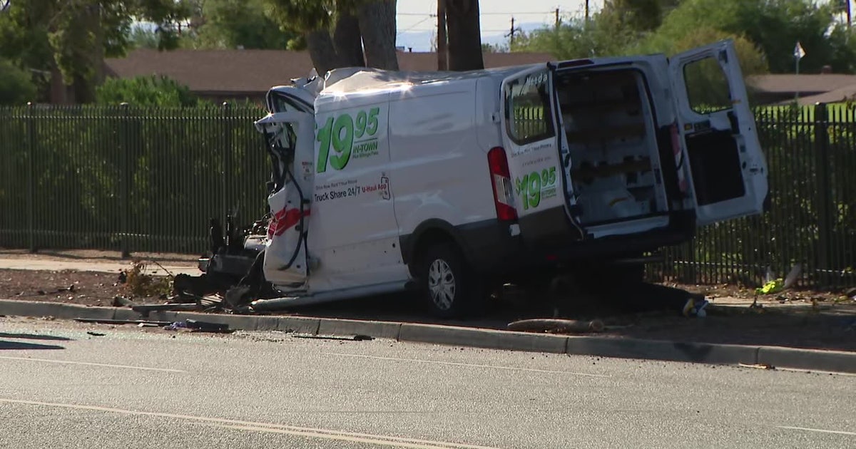 Driver of stolen box truck in life-threatening condition after crashing ...