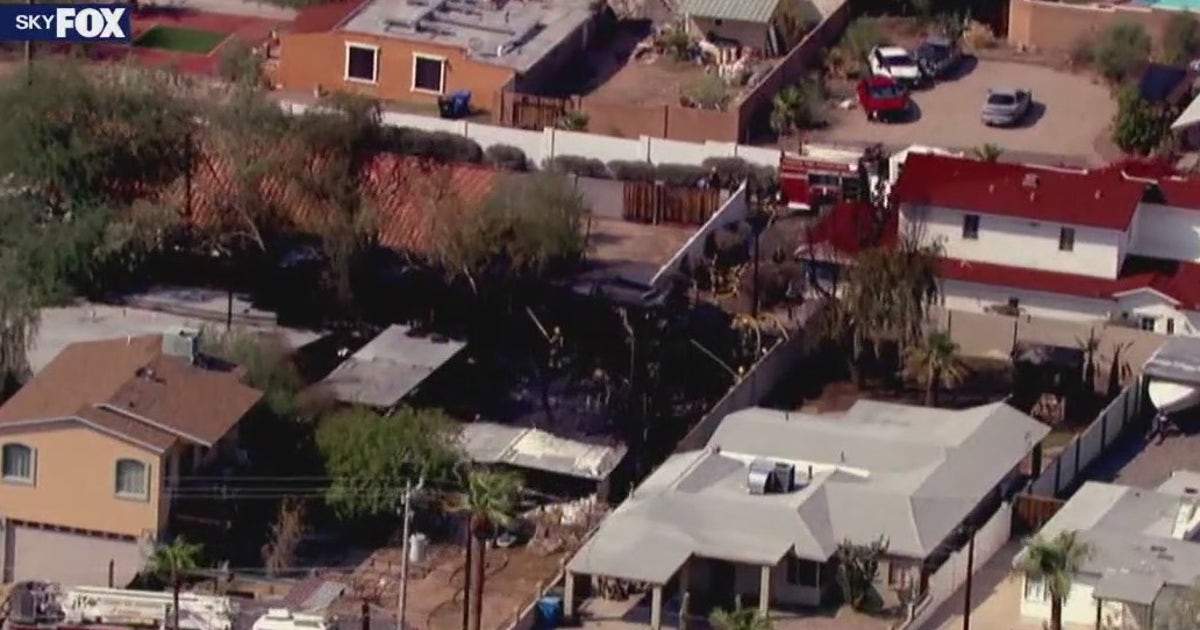 Fire destroys Phoenix home, guest house | FOX 10 Phoenix