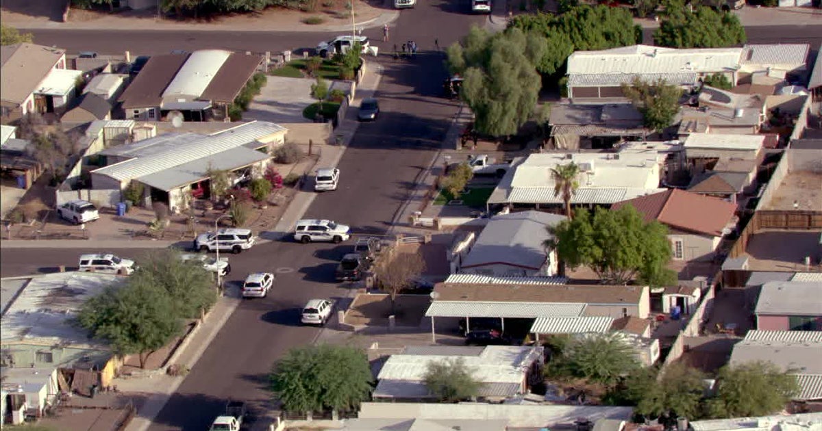 South Phoenix shooting sends 2 to the hospital: PD | FOX 10 Phoenix