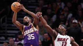 Durant scores 32 points, Suns rally to beat Heat for sixth straight win