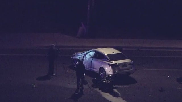 Man on a motorcycle killed in Phoenix crash, PD says