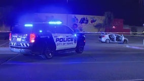 Person found with gunshot wounds inside crashed car at Arizona Mills: PD