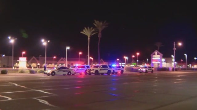 Teen injured in Phoenix shooting after people inside 2 cars exchange gunfire