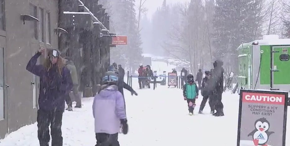 Snow arrives in Flagstaff to the joy of residents, visitors