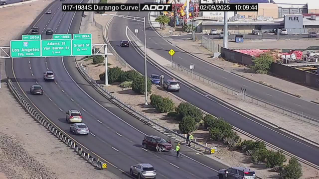 Wrong-way driver causes two cars to crash on I-17 in Phoenix, DPS says