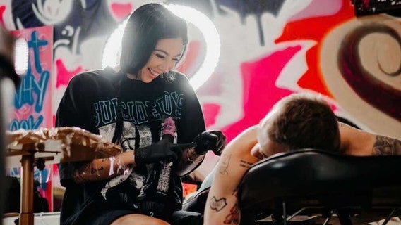 Young tattoo artist follows her dream, opens tattoo shop despite multiple cancer diagnoses