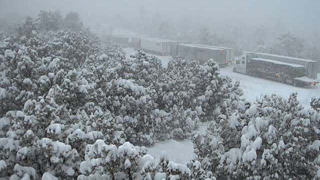 Winter storm causes road closures near Payson, Flagstaff