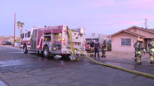 Alley fire caused minor damage in Phoenix neighborhood: FD