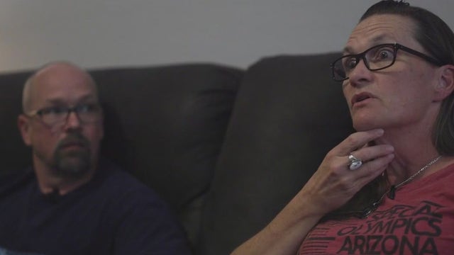 Peoria couple recounts near-fatal bee attack during hike