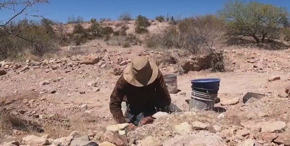 Hunting for gold with an Arizona prospector