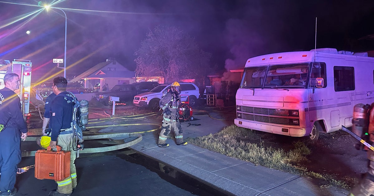 West Phoenix house fire leaves 1 in critical condition | FOX 10 Phoenix