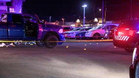 Intoxicated man fired shots into Peoria sports bar, police say
