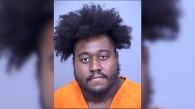 Man accused of stabbing woman in the neck with a pen in Glendale