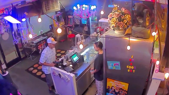 Owner praises staff's calm response during ice cream store robbery in Phoenix