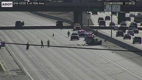Rollover crash on I-10 in Phoenix kills one person