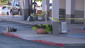 Man killed in shooting near Phoenix strip mall, PD says