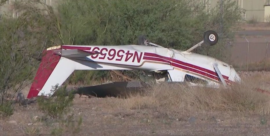 1 hospitalized after plane goes down near Deer Valley Airport