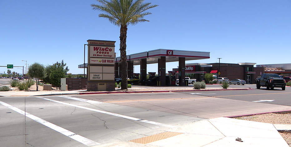 Surprise QuikTrip hit by more than 50 looters, the police department says