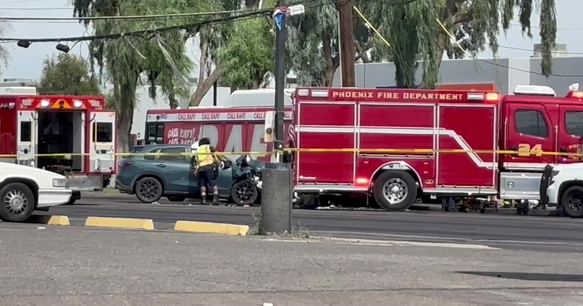 Woman killed, man arrested in Phoenix crash involving a bus | FOX 10 ...