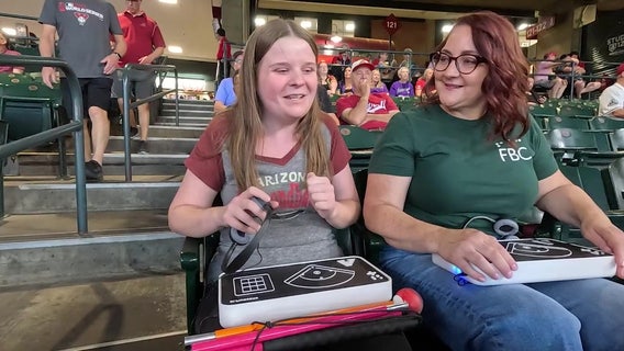 Blind Arizona Diamondbacks fans can now feel the game at Chase Field