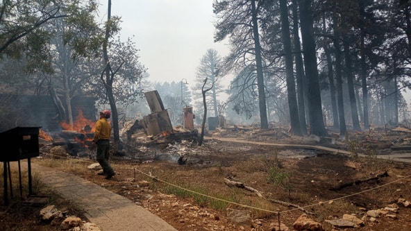 Wildfire destroys historic Grand Canyon lodge