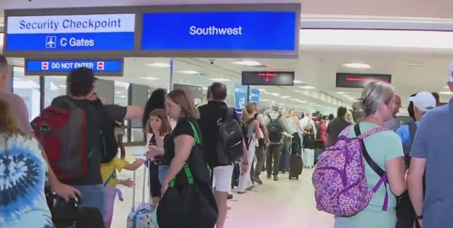 Sky Harbor Airport A/C maintenance results in long lines at security checkpoints