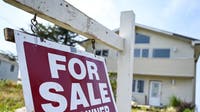 Home delisting's jump after failing to find buyers