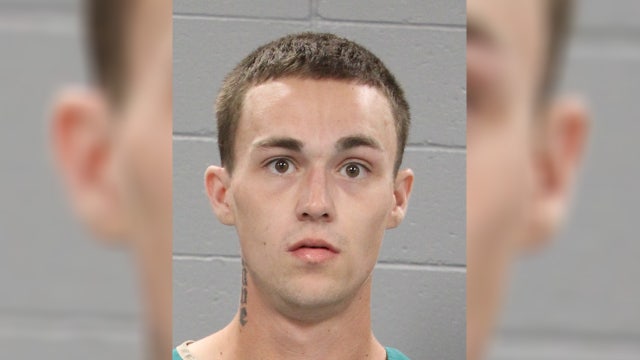 Man indicted for Mesa stabbing of mom, 2 daughters: MCAO