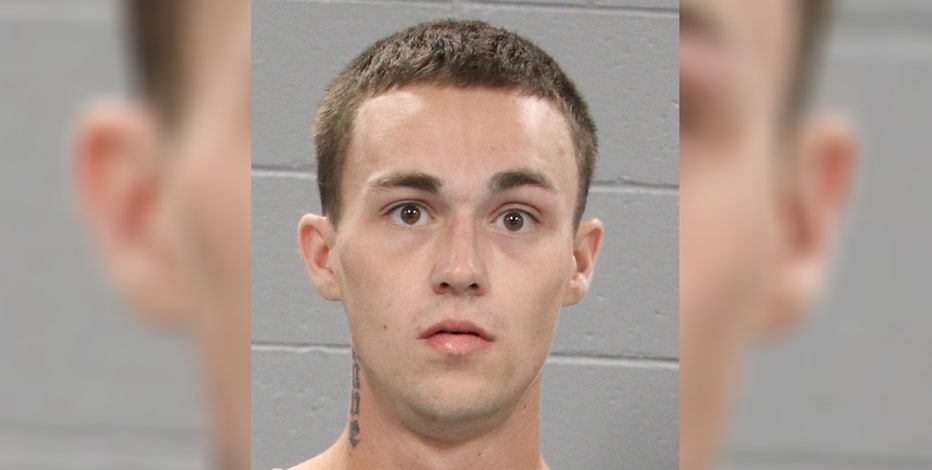 Man accused of stabbing mom, 2 daughters while they were asleep inside Mesa apartment