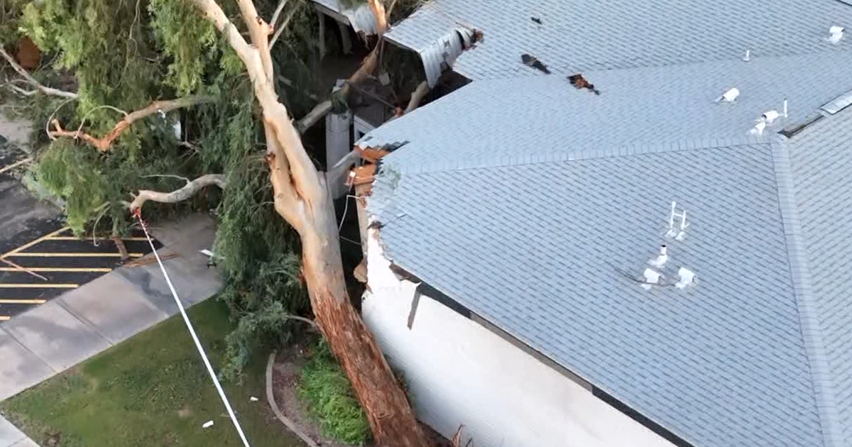 Center opens for microburst victims still without gas, A/C | FOX 10 Phoenix