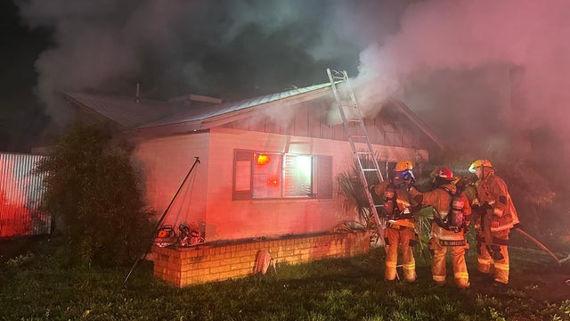 Crews gain control of north Phoenix house fire