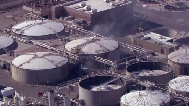 1 hurt in fire at Phoenix wastewater treatment plant