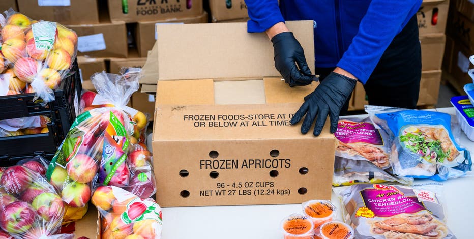 SNAP pause spurs Phoenix, St. Mary's food drive