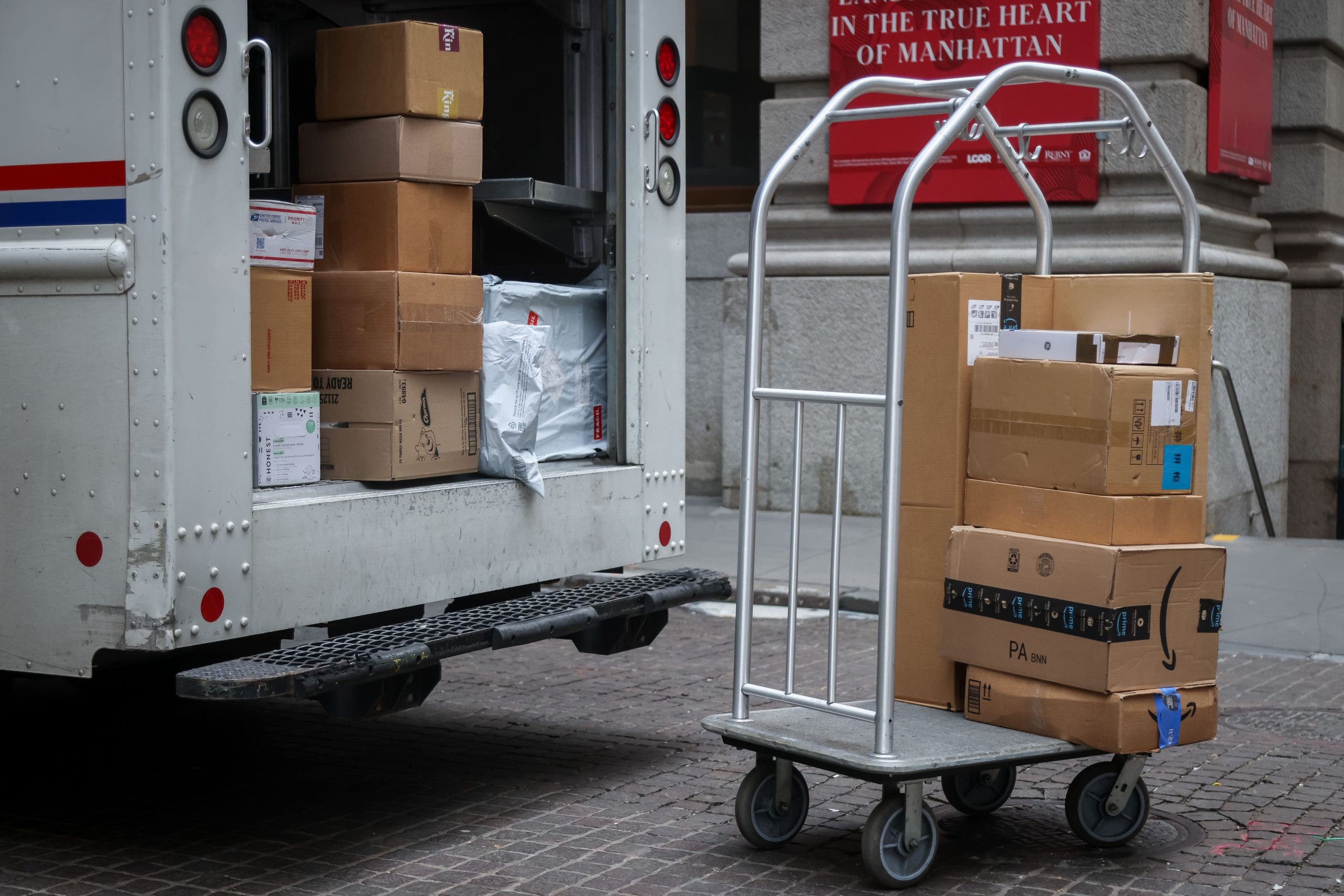 Avondale USPS facility prepares for holiday rush with new technology