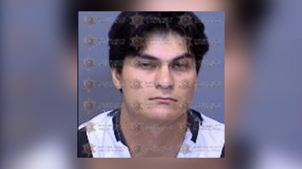 Suspect accused of fatally shooting man at west Phoenix restaurant